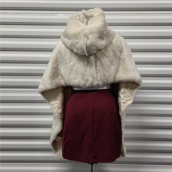 Runway - Picture 3 of 12